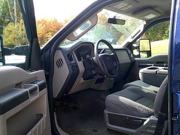 ** 2009 FORD F250 SUPER DUTY CREW CAB 4X4 ** for sale in Plaistow, MA – photo 9