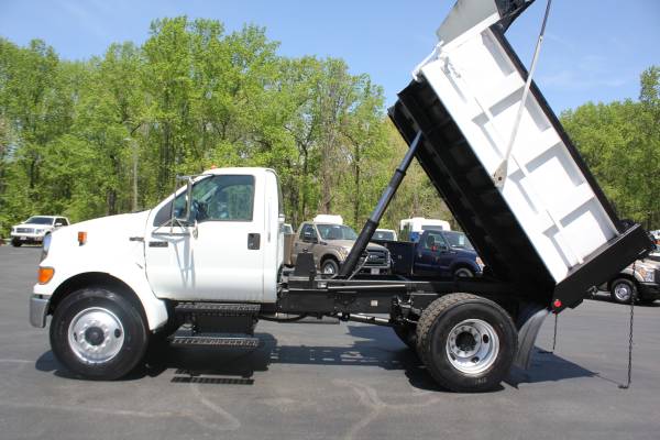 2006 Ford F-750 Dump Truck - - by dealer - vehicle for sale in Greenville, SC – photo 14