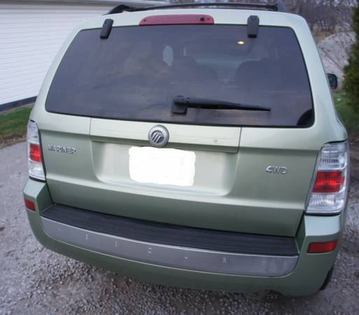 2008 Mercury Mariner AWD LOW MILES - NEW TIRES! - cars & trucks - by... for sale in Masontown, WV – photo 10