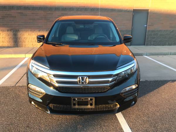 2017 Honda Pilot EXL AWD 73xxx Miles Loaded 3rd Row Warranty! - cars... for sale in Circle Pines, MN – photo 8