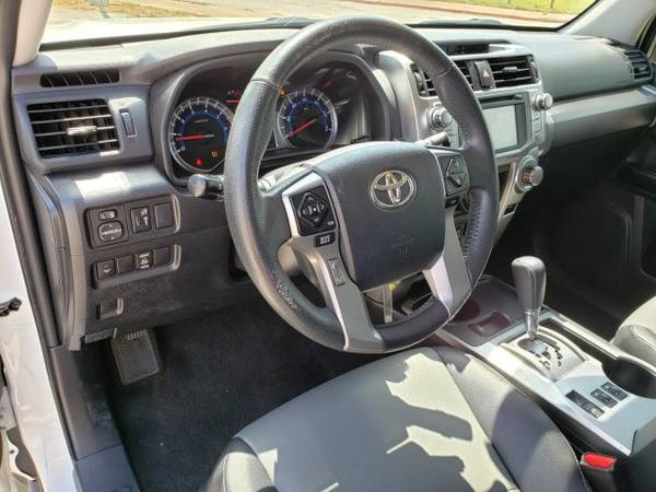 2016 Toyota 4Runner SR5 Premium SKU:G5146551 SUV for sale in Fort Worth, TX – photo 10