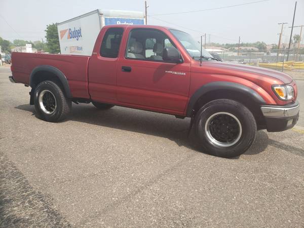 2001 TOYOTA TACOMA XTRACAB ,4WD MANUAL ****ONE OWNER**** - cars &... for sale in Denver , CO – photo 4