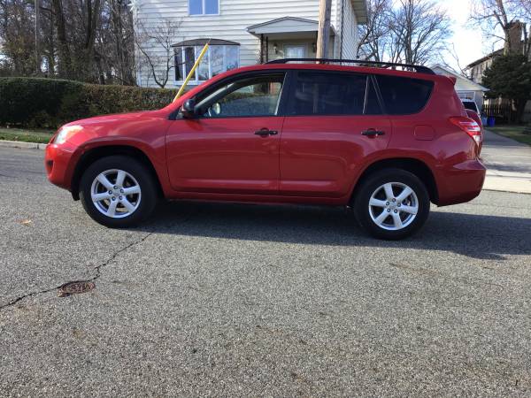 TOYOTA RAV 4 - EXCELLENT - 4x4 - cars & trucks - by owner - vehicle... for sale in South River, NJ – photo 8