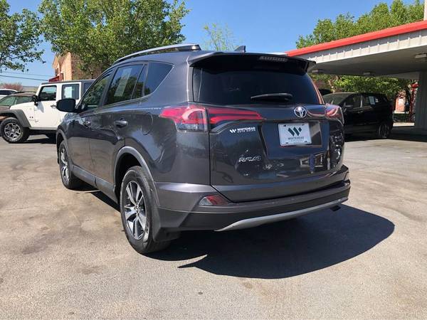 2017 toyota rav4 xle - - by dealer - vehicle for sale in Alcoa, TN – photo 4