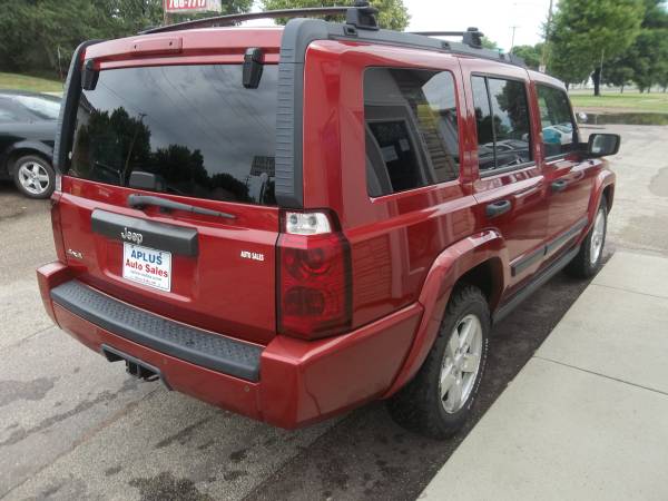 2006 Jeep Commander 4x4 - cars & trucks - by dealer - vehicle... for sale in Sioux Falls, SD – photo 3