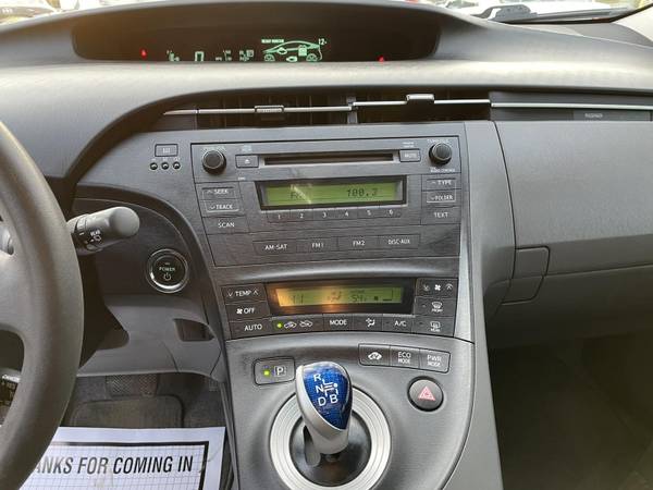 2011 Toyota Prius Hybrid Hatchback ONE-OWNER for sale in Saint Louis, MO – photo 18