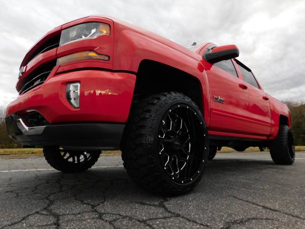 1 OWNR LIFTED 17 CHEVY SILVERADO 1500 LT Z71 CREW 22X12 *NEW 33... for sale in KERNERSVILLE, NC – photo 11