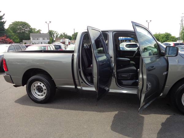 ****2010 DODGE RAM QUAD CAB 4X2 NO RUST RUNS/DRIVES/LOOKS GREAT for sale in East Windsor, MA – photo 7