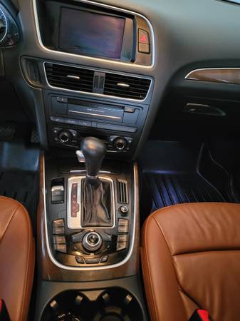 Audi Q5 - 2010 Premium Plus for sale in Louisville, KY – photo 8