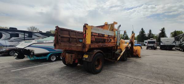 Dump Truck for sale in Libertyville, IL – photo 3
