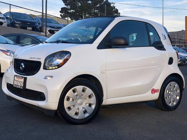 2017 Smart Fortwo Electric Drive ev specialist -peninsula - cars &... for sale in Daly City, CA – photo 2