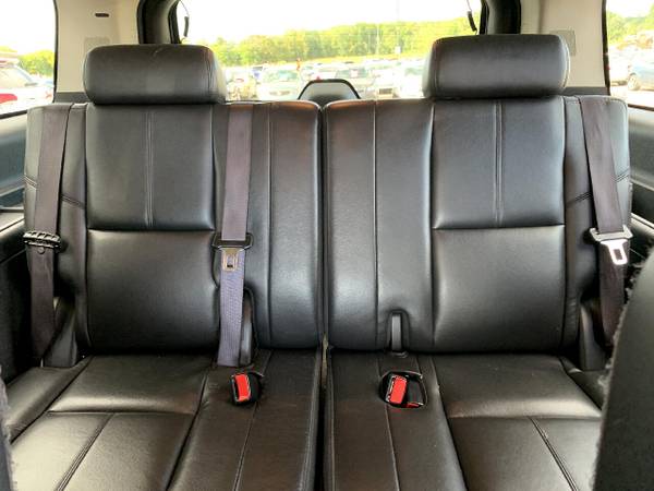 2009 GMC Yukon XL 4WD 4dr 1500 Commercial - - by for sale in Chesaning, MI – photo 19