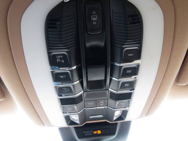 2015 Porsche Macan S AWD Premium Plus Only 65K Miles for sale in Cedar Rapids, IA 52402, IA – photo 14