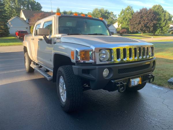 HUMMER H3T PICKUP - cars & trucks - by owner - vehicle automotive sale for sale in WEBSTER, NY
