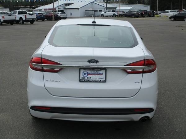 LIKE NEW 2018 Ford Fusion SE 2 5L Sedan WARRANTY FOREVER - cars & for sale in Shelton, WA – photo 4