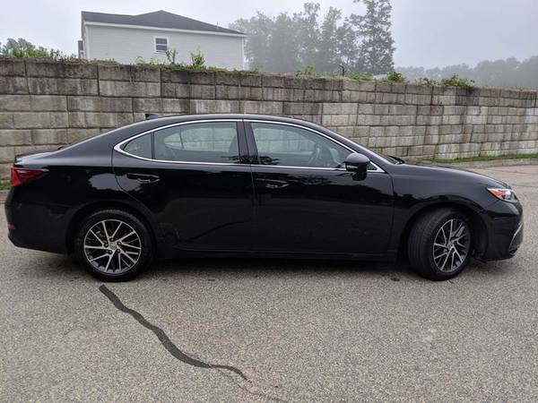 2016 LEXUS ES 350 AWD WITH TECH PKG/NAVIGATION/BACK-UP CAMERAS /WHEELS for sale in Swansea, MA – photo 9