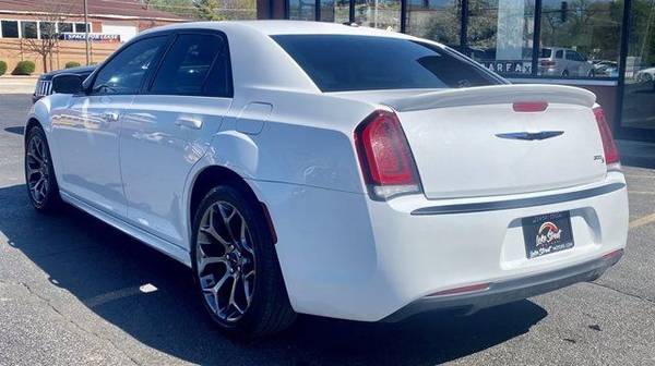 2017 Chrysler 300 300s - - by dealer - vehicle for sale in Grayslake, WI – photo 7