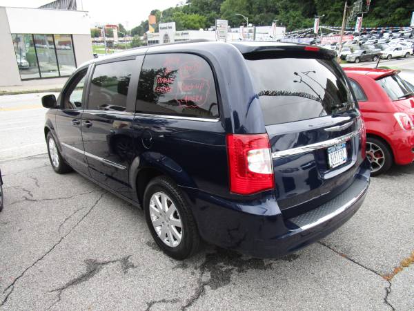 2014 CHRYSLER TOWN & COUNTRY LIMITED EXTRA CLEAN!!! for sale in NEW YORK, NY – photo 6