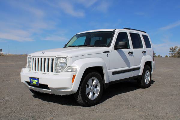 2012 Jeep Liberty 4WD SPORT LOW MILES - - by for sale in Redmond, OR – photo 7