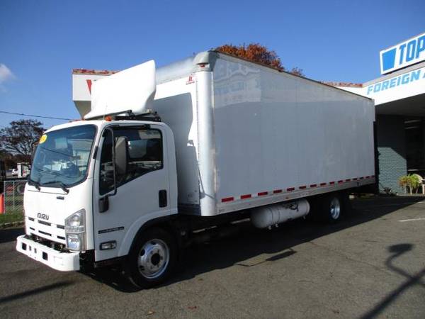 2014 Isuzu NPR 23 FOOT BOX TRUCK * SIDE DOOR, LIFT GATE * - cars &... for sale in South Amboy, NY – photo 2