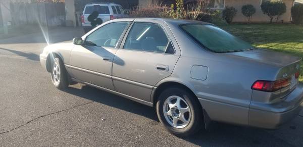 1998 toyota camry LE 231K 30MPG bullet proof excellent condition -... for sale in Chico, CA – photo 3