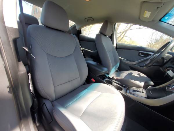 2014 Hyundai Elantra-Drives Smooth-AUX/USB plug-Beautiful for sale in Montgomery, NY – photo 15