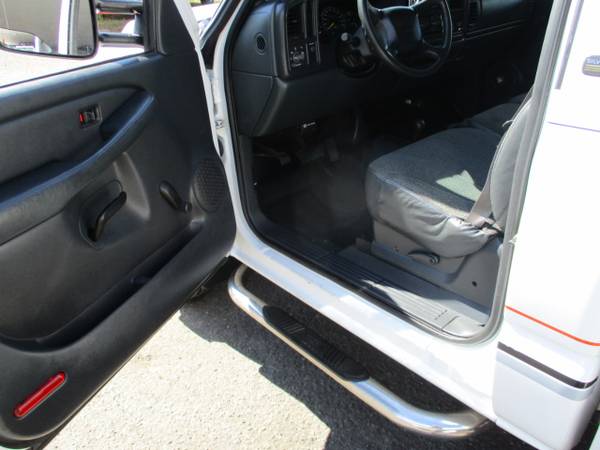 2001 Chevrolet Silverado 3500 REG. CAB 4X4 DUALLY ONLY 40K MILES for sale in south amboy, NJ – photo 15