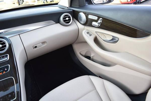 2015 Mercedes-Benz C-Class Premium/PanoDodge Rama Sunroof Sedan for sale in Elmont, NY – photo 16