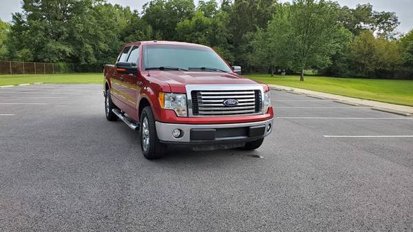 2013 Ford F150 XLT! with a 5.0 V8! has 98k! great truck! no rust! for sale in Charlotte, NC – photo 2