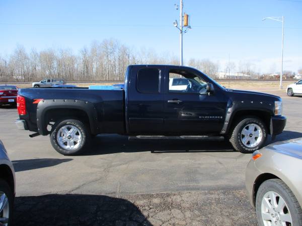 2008 chevrolet silverado 4x4 - cars & trucks - by dealer - vehicle... for sale in spencer, WI – photo 6