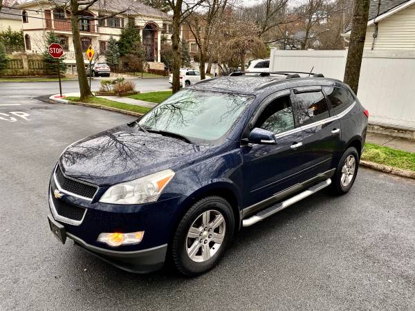 2012 Chevrolet Traverse AWD fully loaded 3rd row seat - cars & for sale in STATEN ISLAND, NY – photo 5