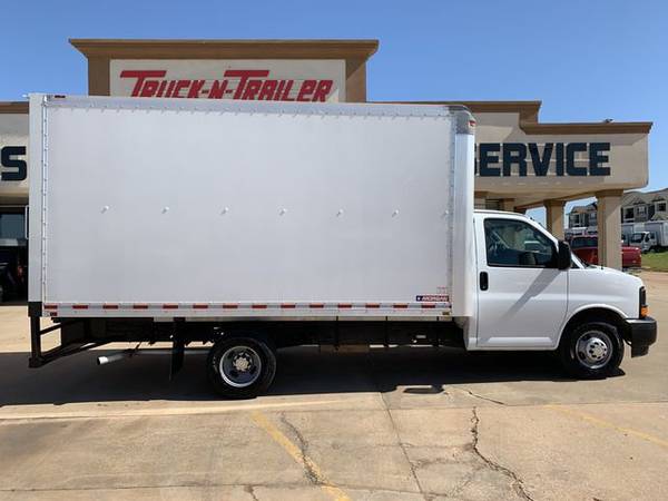 2017 Chevrolet G3500 15' Cargo Box, Gas, Auto, 30K Miles, E-Track, Ver for sale in Oklahoma City, OK – photo 3