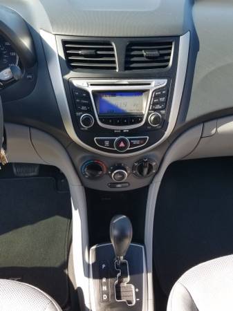 2012 Hyundai Accent for sale in Greenville, WI – photo 9
