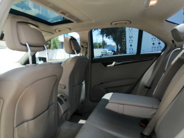 2012 MERCEDES BENZ C300 - - by dealer - vehicle for sale in Fort Lauderdale, FL – photo 6