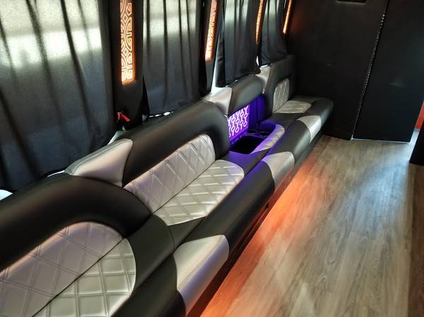 2010 BLACK FORD E450 PARTY BUS FOR SALE 2408 - - by for sale in Fayetteville, AR – photo 9