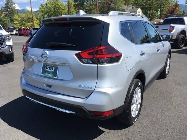 2018 Nissan Rogue SV, #53636 for sale in Grants Pass, OR – photo 9