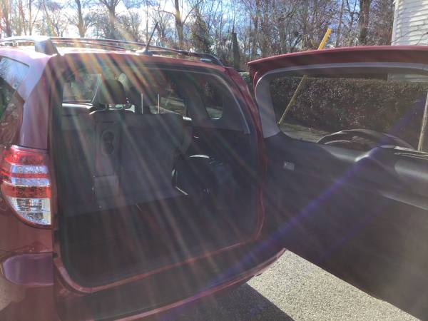 TOYOTA RAV 4 - EXCELLENT - 4x4 - cars & trucks - by owner - vehicle... for sale in South River, NJ – photo 11