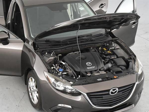 2014 Mazda MAZDA3 i Touring Sedan 4D sedan Gray - FINANCE ONLINE for sale in Akron, OH – photo 4