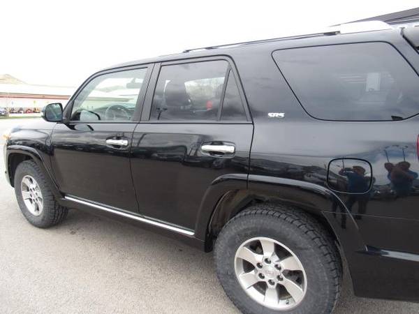 2013 TOYOTA 4RUNNER SR5 PACKAGE WITH THIRD ROW - - by for sale in Spearfish, SD – photo 2