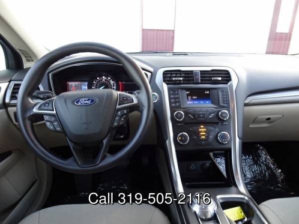 2018 Ford Fusion SE - cars & trucks - by dealer - vehicle automotive... for sale in Waterloo, IA – photo 22