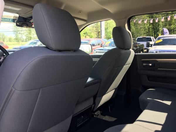 2019 RAM 1500 SLT Crew Cab 5.7L Black Only 17K Many Options! for sale in Bridgeport, NY – photo 16
