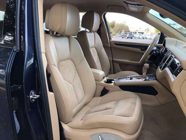 2017 Porsche Macan CLEAN CARFAX BEIGE LEATHER EXCELLENT CONDITION for sale in Sarasota, FL – photo 6