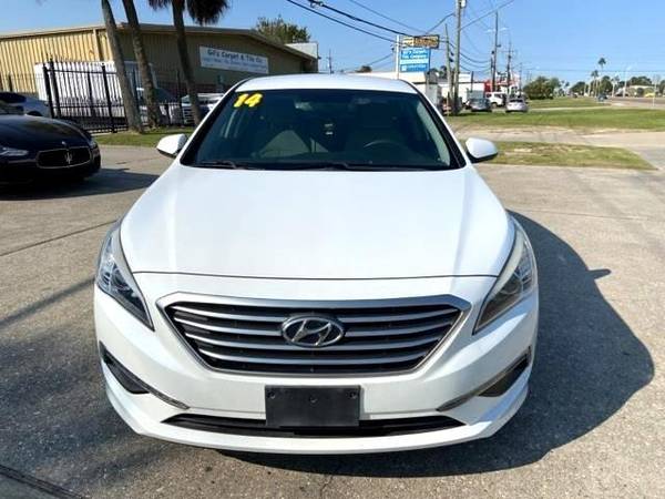 2015 Hyundai Sonata SE - EVERYBODY RIDES!!! - cars & trucks - by... for sale in Metairie, LA – photo 2