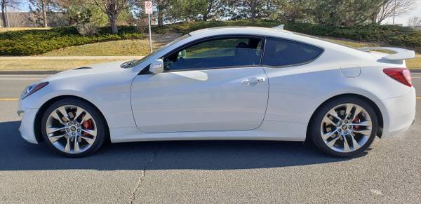 2013 Hyundai Genesis Coupe LOW MILES - cars & trucks - by dealer -... for sale in Fort Collins, CO – photo 9