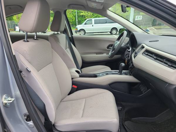 HR-V 2018 Silver LX for sale in STATEN ISLAND, NY – photo 17