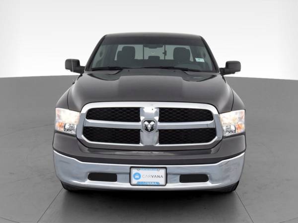 2019 Ram 1500 Classic Crew Cab SLT Pickup 4D 5 1/2 ft pickup Gray -... for sale in Miami, FL – photo 17