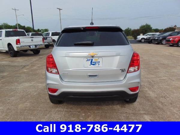 2020 Chevy Chevrolet Trax LS suv Silver - - by dealer for sale in Grove, AR – photo 6