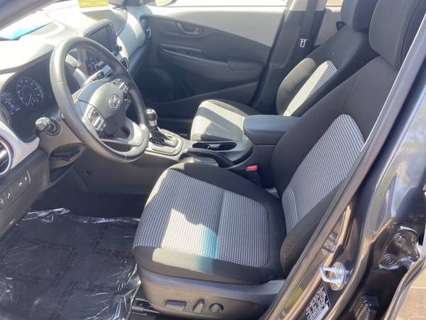2018 Hyundai Kona SEL - - by dealer - vehicle for sale in Tucson, AZ – photo 11