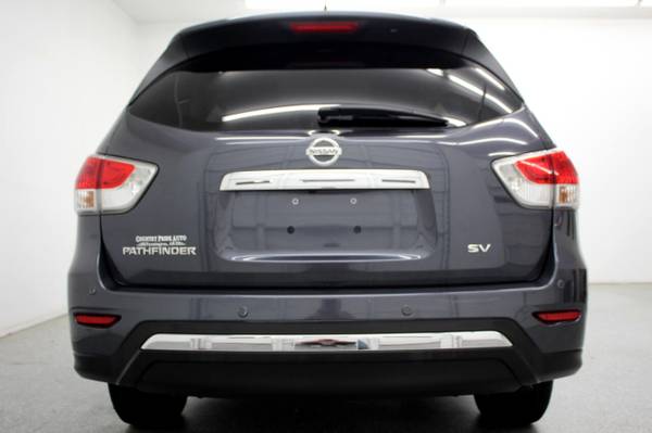 2013 Nissan Pathfinder SV hatchback Gray - - by dealer for sale in Farmington, AR – photo 8