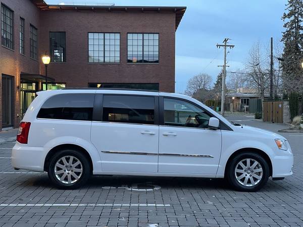 2016 Chrysler Town & Country Touring LWB with STO-N-GO/DVD/Only for sale in Gresham, OR – photo 6